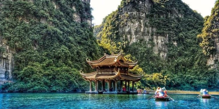 Pesona Wisata Halal Vietnam yang Wajib Masuk Daftar Liburan