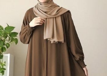 Tips Mix and Match Kenakan Abaya di Tengah Cuaca Panas