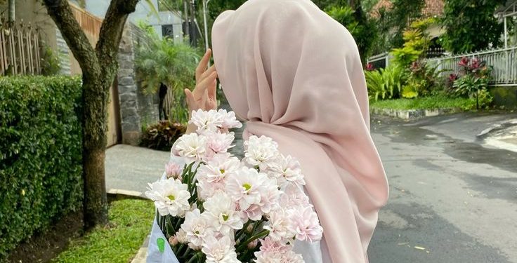 Tips Merawat Rambut Anti Ketombe untuk Wanita Berhijab