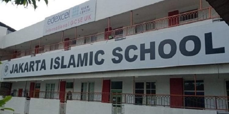 Bukan Sekadar Kurikulum Internasional, Ini Alasan JISc Pilih Edexcel UK