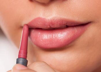 Ketahui Cara Melakukan Lip Contouring dengan Mudah