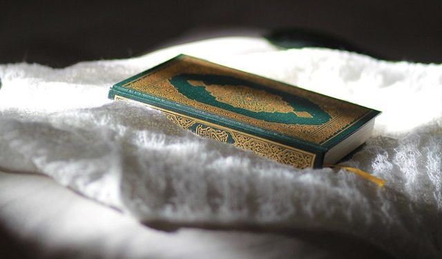 Keutamaan Surah Al Kahfi Untuk yang Membacanya di Hari Jumat