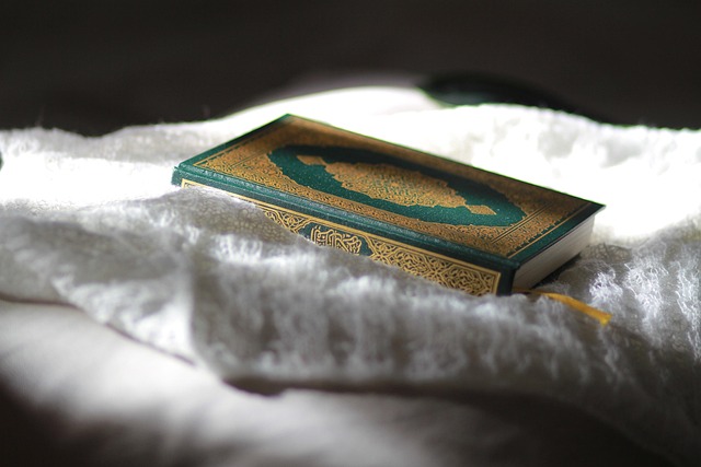 Keutamaan Surah Al Kahfi Untuk yang Membacanya di Hari Jumat