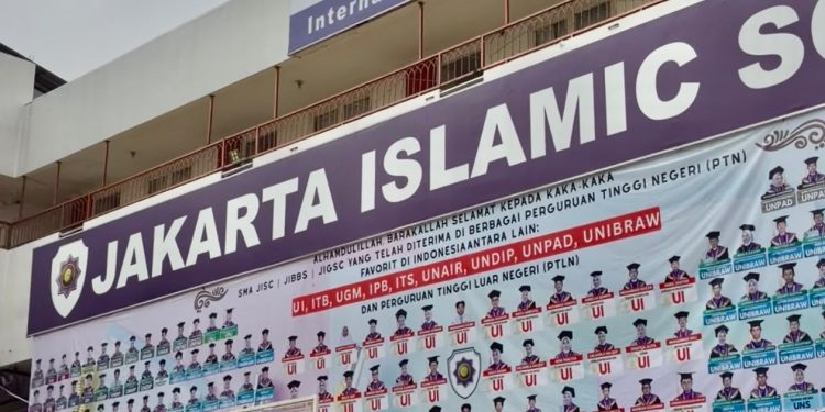 Ratusan Calon Siswa Ikuti Tes Masuk JISc Gelombang 1