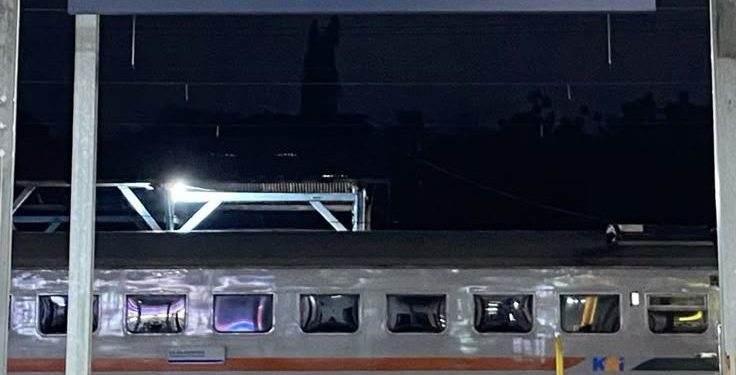 Tips Sebelum Berpergian Menggunakan Kereta Api