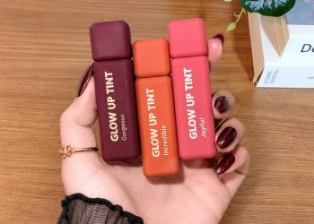 Manfaat Kandungan Ceramide dalam Liptint untuk Bibir