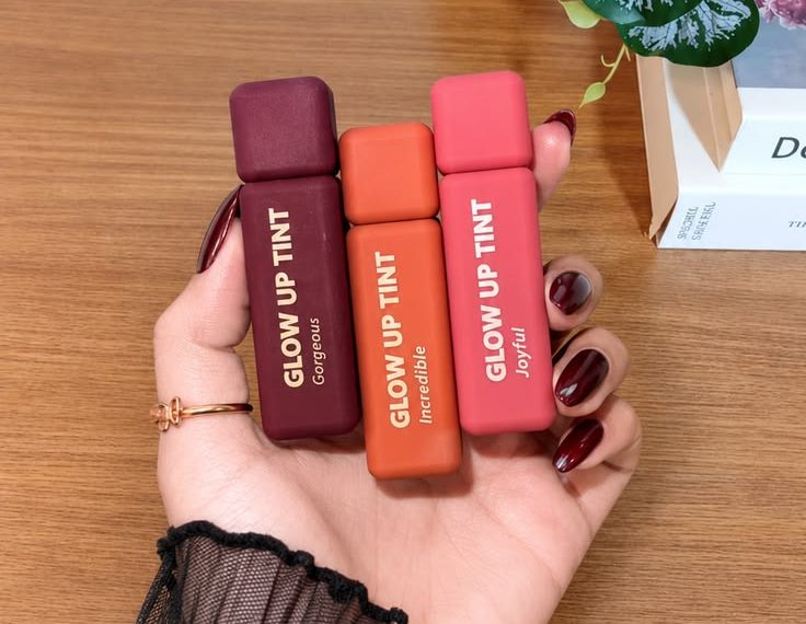 Manfaat Kandungan Ceramide dalam Liptint untuk Bibir