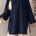 6 Inspirasi Padanan Warna Outfit yang Cocok untuk Tunik Biru Dongker