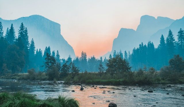 Pernahkah Kamu Merasa Lelah Mengejar Dunia tapi Lupa Tempat Kembali?