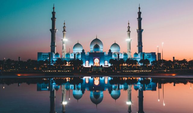 Mengapa Anak Sering Menunda Shalat? Ini Tips bagi Orang Tua Agar Anak Terbiasa Shalat Tepat Waktu!