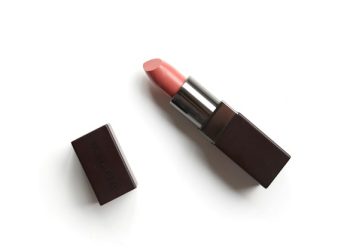 Panduan Memilih Warna Lipstik yang Sesuai dengan Kepribadian