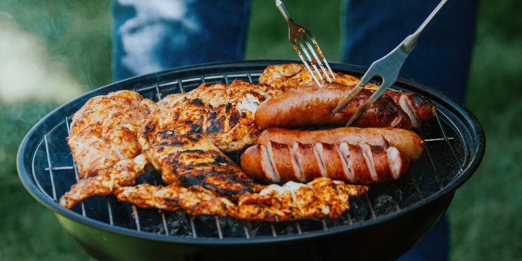 Waspadai 5 Jenis Makanan yang Bisa Meningkatkan Risiko Kanker