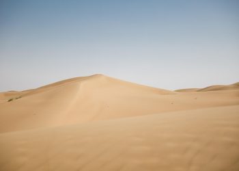 Laila Al Ghifariyah Sahabiyah yang Merawat Para Pejuang