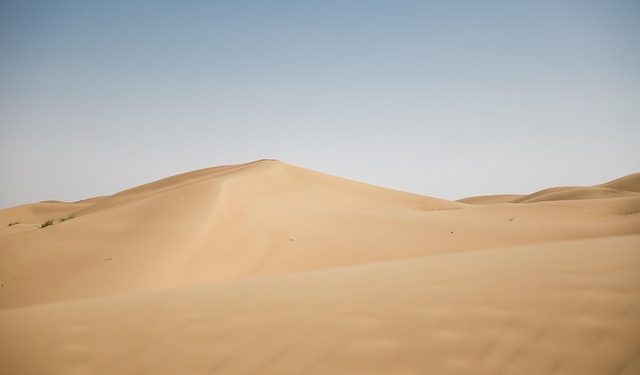 Laila Al Ghifariyah Sahabiyah yang Merawat Para Pejuang