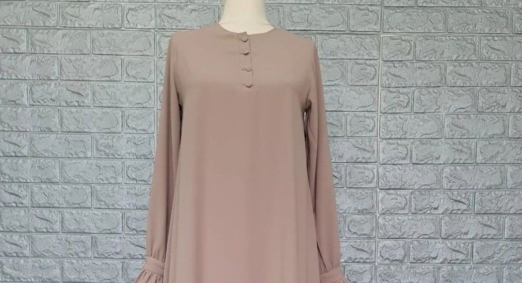 Ini Panduan Memilih Gamis untuk Tubuh Curvy