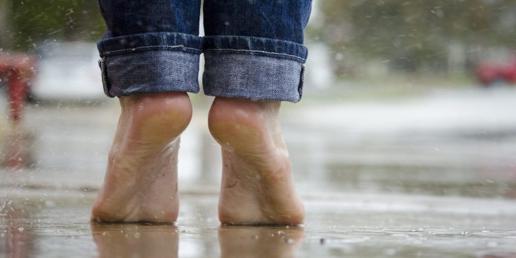Tips Perawatan Tumit Kasar dengan Bahan-bahan Alami
