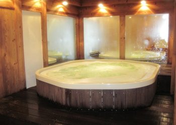 Kenapa Mandi Air Hangat Bikin Tubuh Lebih Rileks? Ternyata Ini Rahasia di Baliknya!