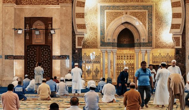 Mengapa Shalat Adalah Titik Balik Transformasi Jiwa yang Paling Kuat?