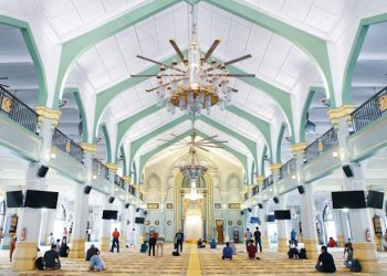 Mengapa Tawakal dan Menyerahkan Segala Urusan kepada Allah Adalah Kunci Ketenangan Hati?
