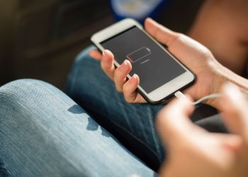 Baterai HP Lebih Tahan Lama dengan 5 Kebiasaan Sederhana Ini