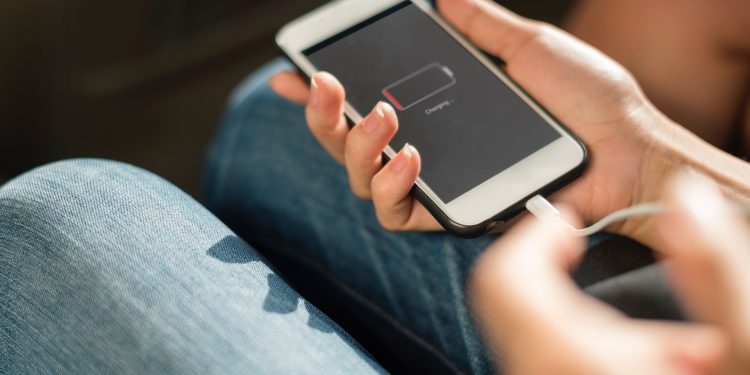 Baterai HP Lebih Tahan Lama dengan 5 Kebiasaan Sederhana Ini