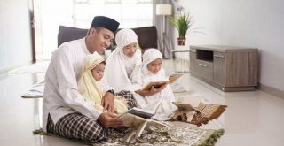 Perhatian Islam terhadap Pembentukan Keluarga dan Kebahagiaanny